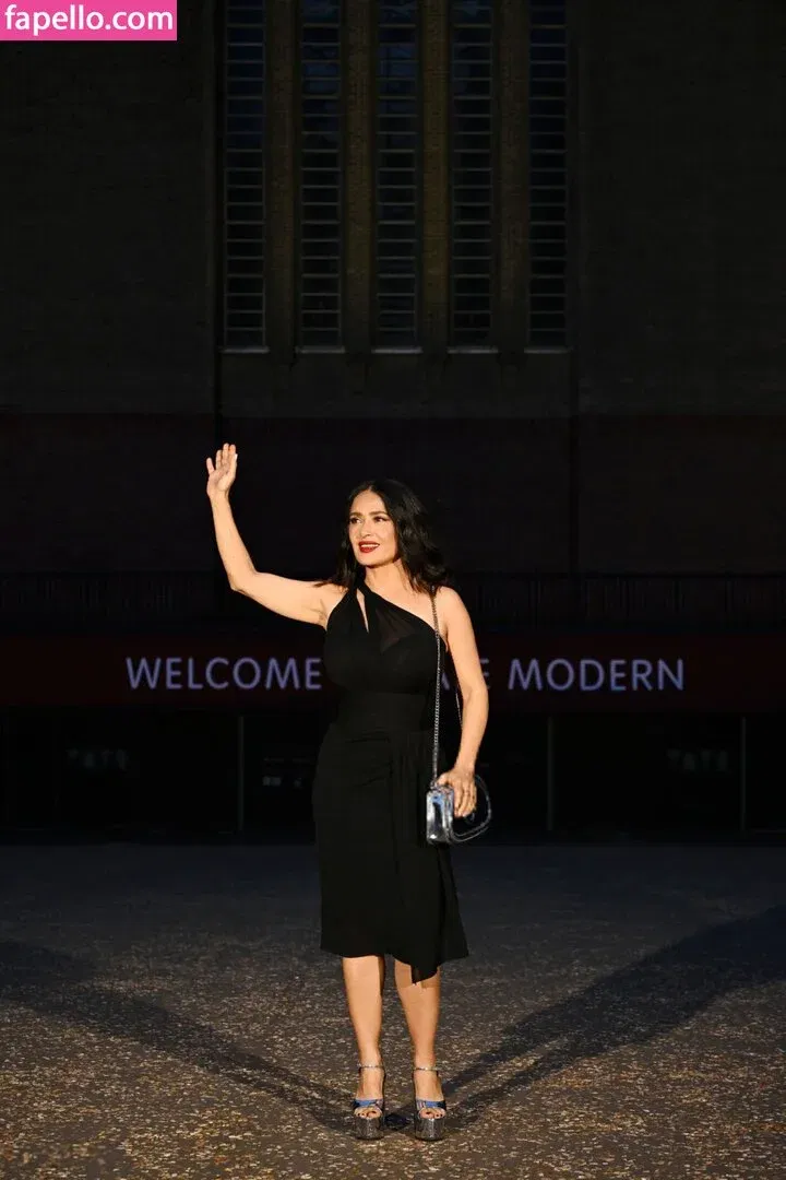 Salma Hayek / salmahayek Onlyfans Photo Gallery 