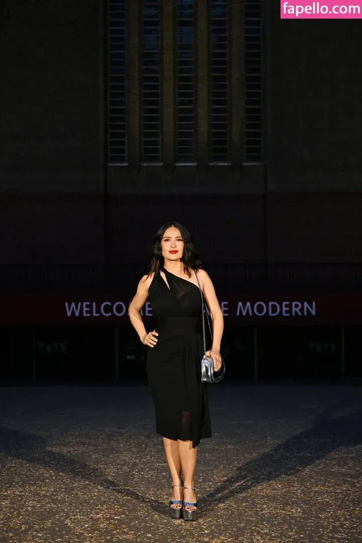 Salma Hayek / salmahayek Onlyfans Photo Gallery 