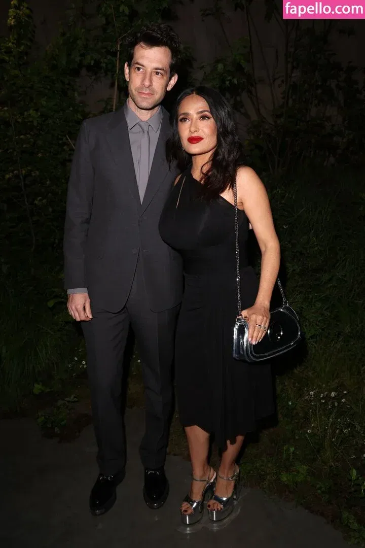 Salma Hayek / salmahayek Onlyfans Photo Gallery 