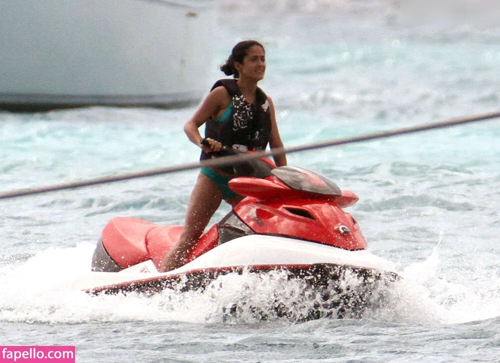 Salma Hayek / salmahayek Onlyfans Photo Gallery 