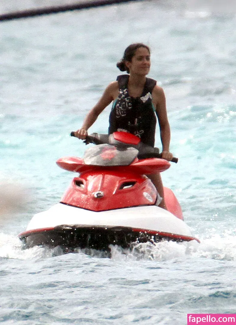 Salma Hayek / salmahayek Onlyfans Photo Gallery 