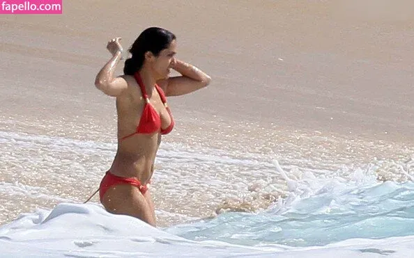 Salma Hayek / salmahayek Onlyfans Photo Gallery 