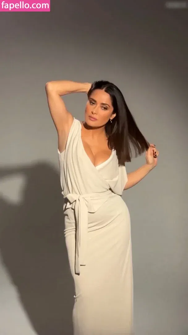 Salma Hayek / salmahayek Onlyfans Photo Gallery 