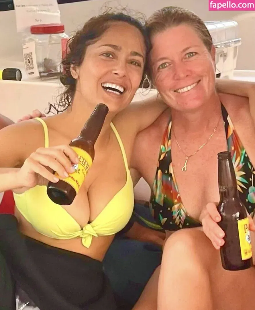 Salma Hayek / salmahayek Onlyfans Photo Gallery 