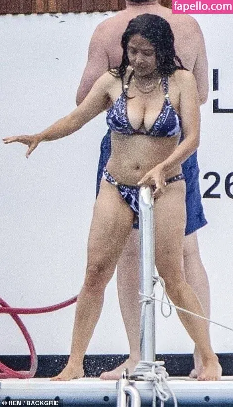 Salma Hayek / salmahayek Onlyfans Photo Gallery 