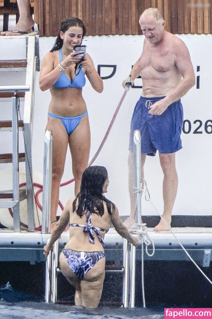 Salma Hayek / salmahayek Onlyfans Photo Gallery 