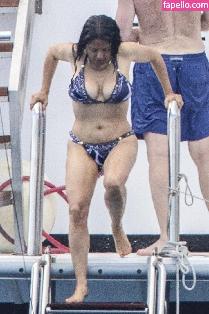 Salma Hayek / salmahayek Onlyfans Photo Gallery 