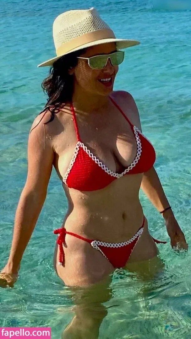 Salma Hayek / salmahayek Onlyfans Photo Gallery 