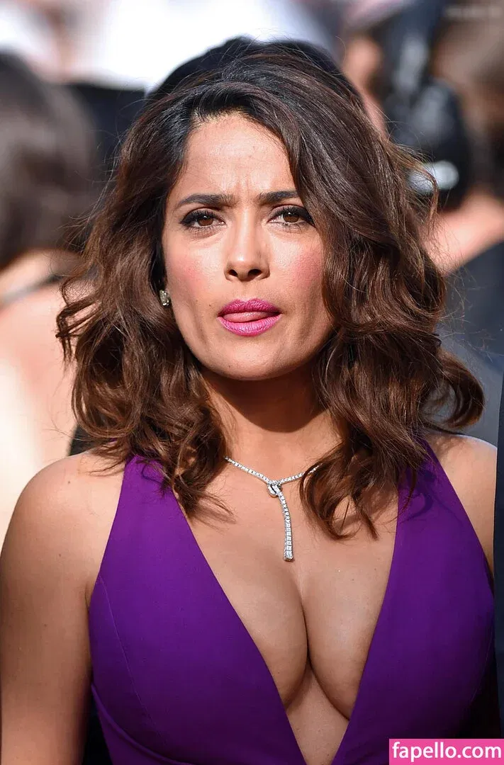 Salma Hayek / salmahayek Onlyfans Photo Gallery 