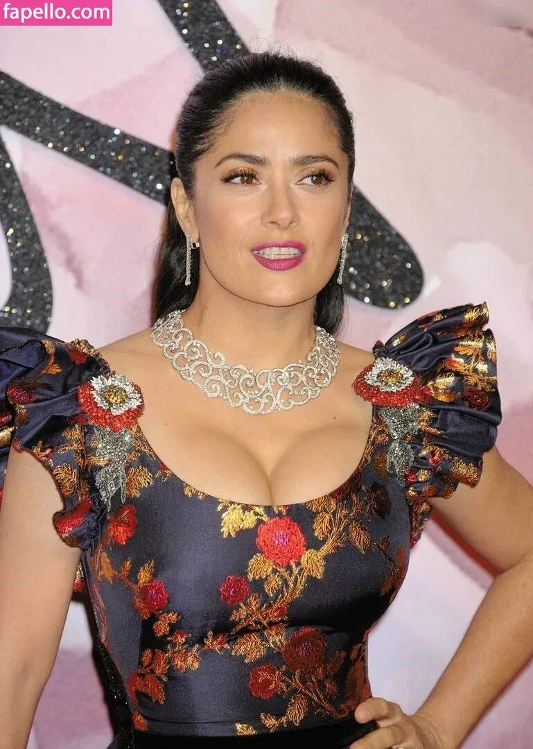 Salma Hayek / salmahayek Onlyfans Photo Gallery 