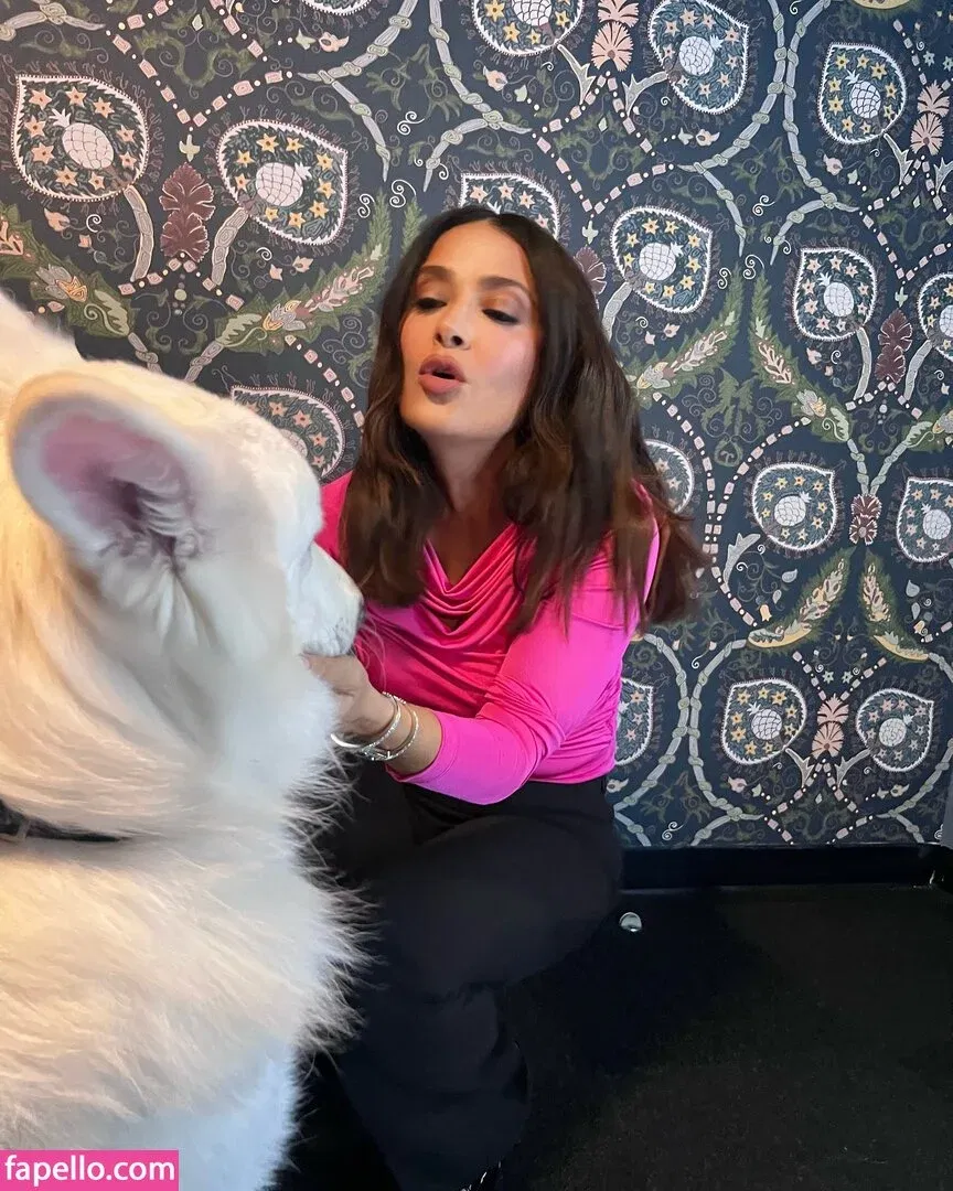 Salma Hayek / salmahayek Onlyfans Photo Gallery 