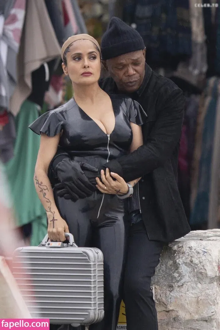 Salma Hayek / salmahayek Onlyfans Photo Gallery 
