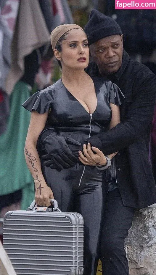 Salma Hayek / salmahayek Onlyfans Photo Gallery 