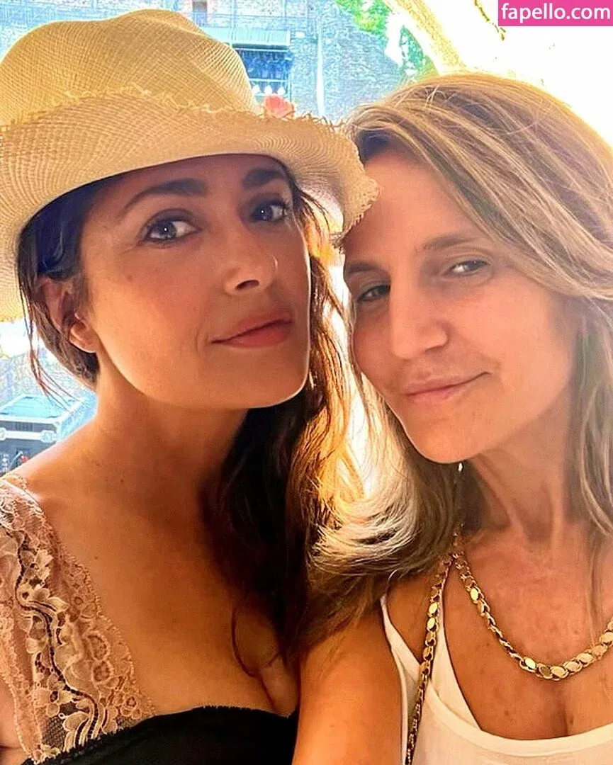 Salma Hayek / salmahayek Onlyfans Photo Gallery 