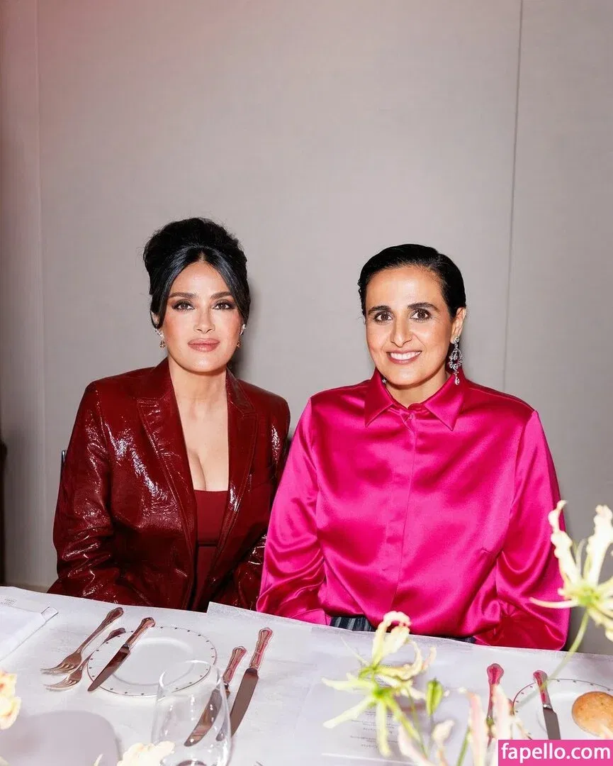 Salma Hayek / salmahayek Onlyfans Photo Gallery 