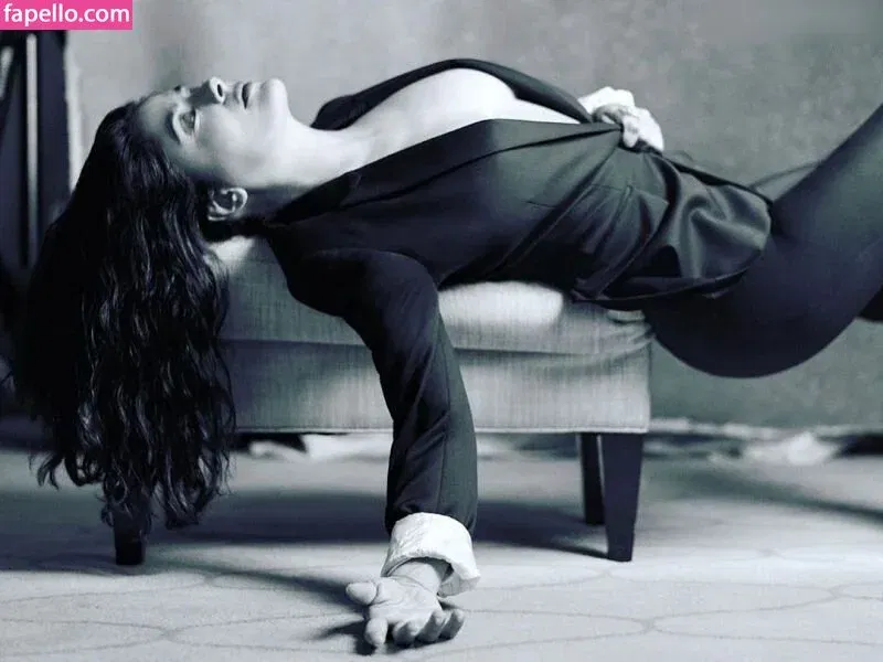 Salma Hayek / salmahayek Onlyfans Photo Gallery 