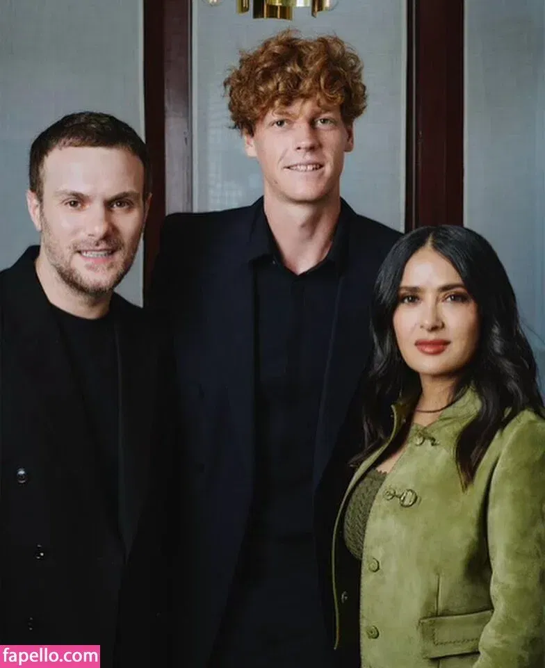 Salma Hayek / salmahayek Onlyfans Photo Gallery 