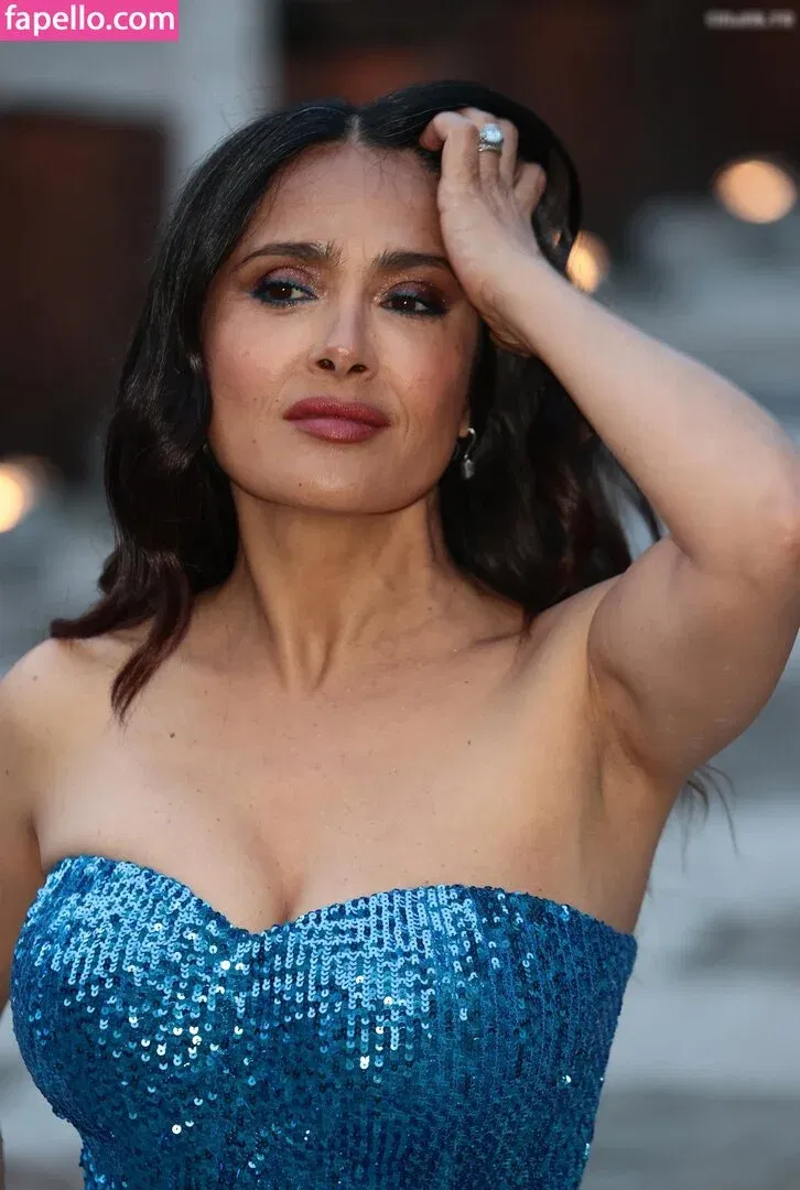 Salma Hayek / salmahayek Onlyfans Photo Gallery 