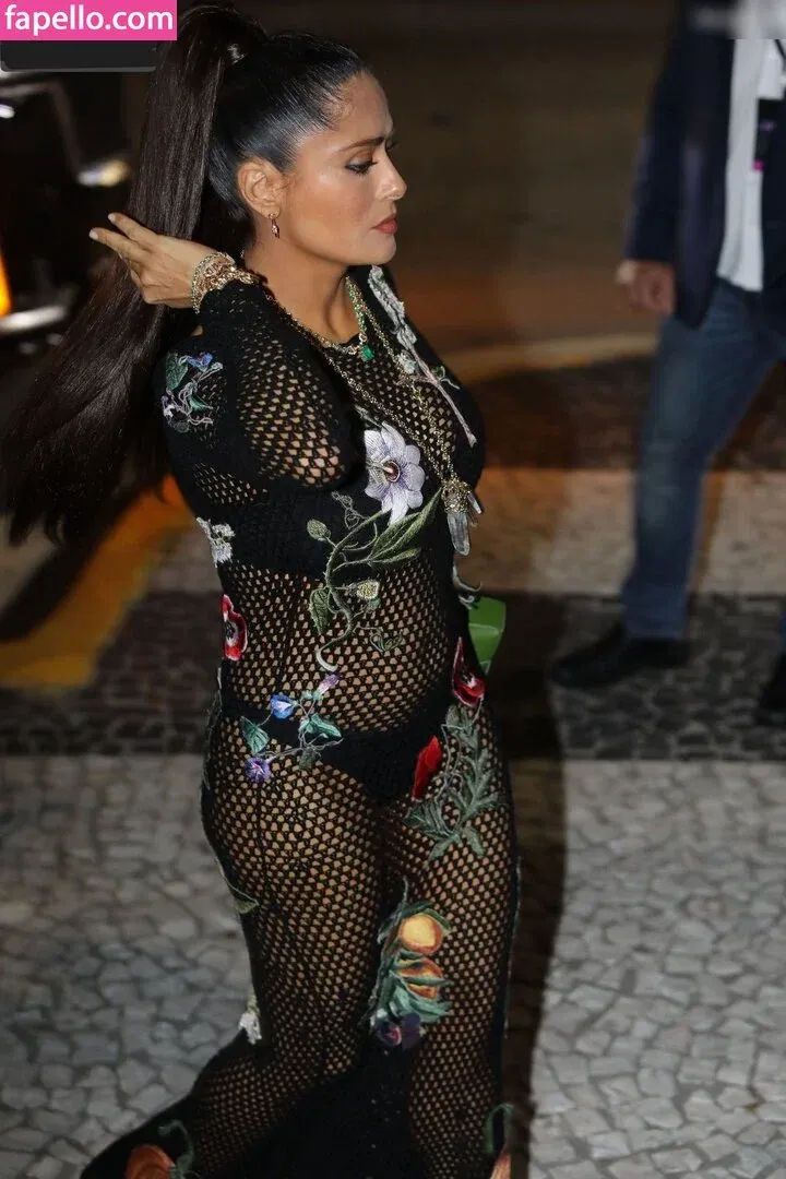 Salma Hayek / salmahayek Onlyfans Photo Gallery 