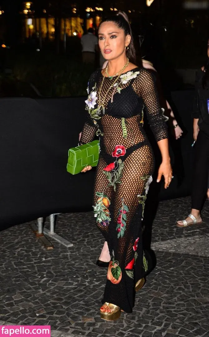 Salma Hayek / salmahayek Onlyfans Photo Gallery 