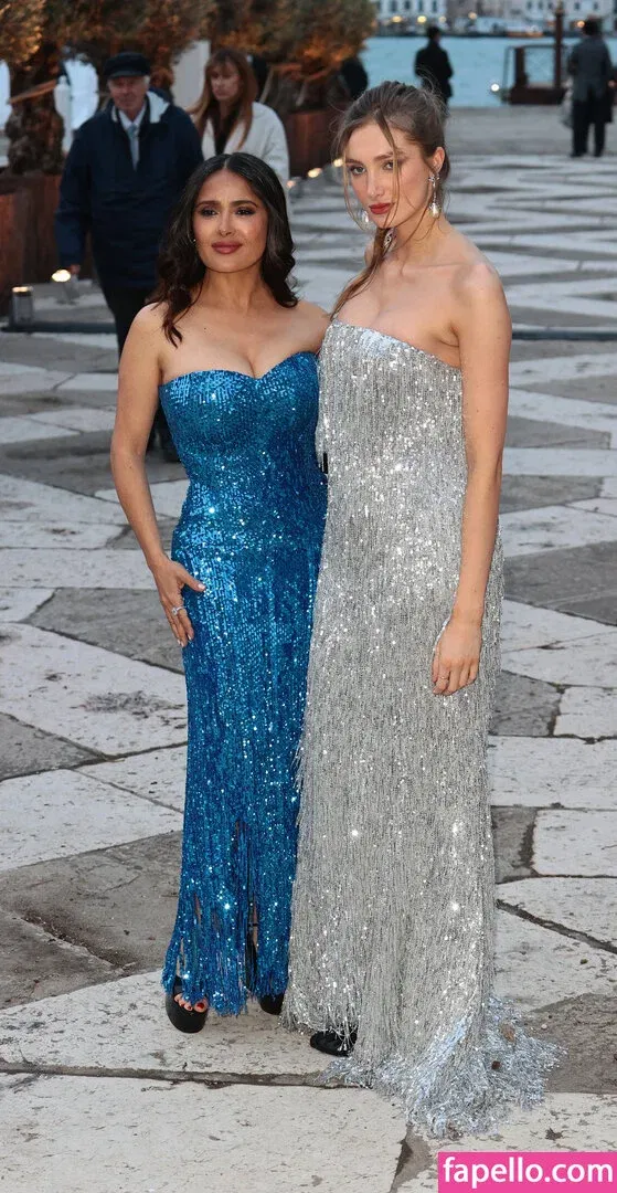 Salma Hayek / salmahayek Onlyfans Photo Gallery 