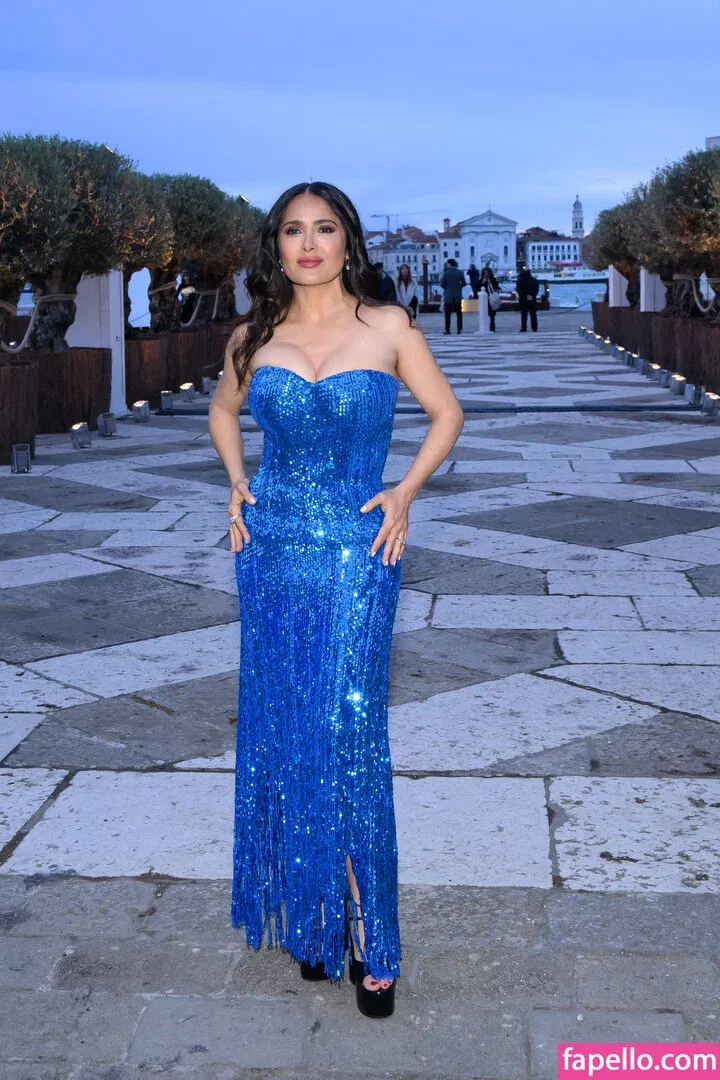 Salma Hayek / salmahayek Onlyfans Photo Gallery 