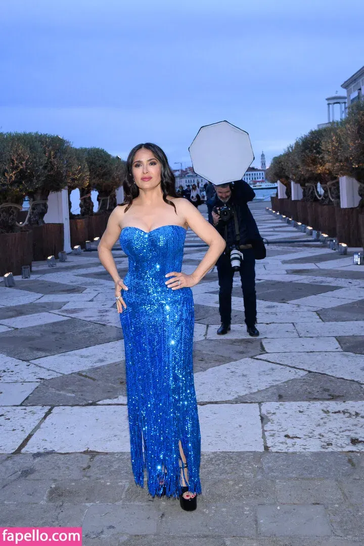 Salma Hayek / salmahayek Onlyfans Photo Gallery 