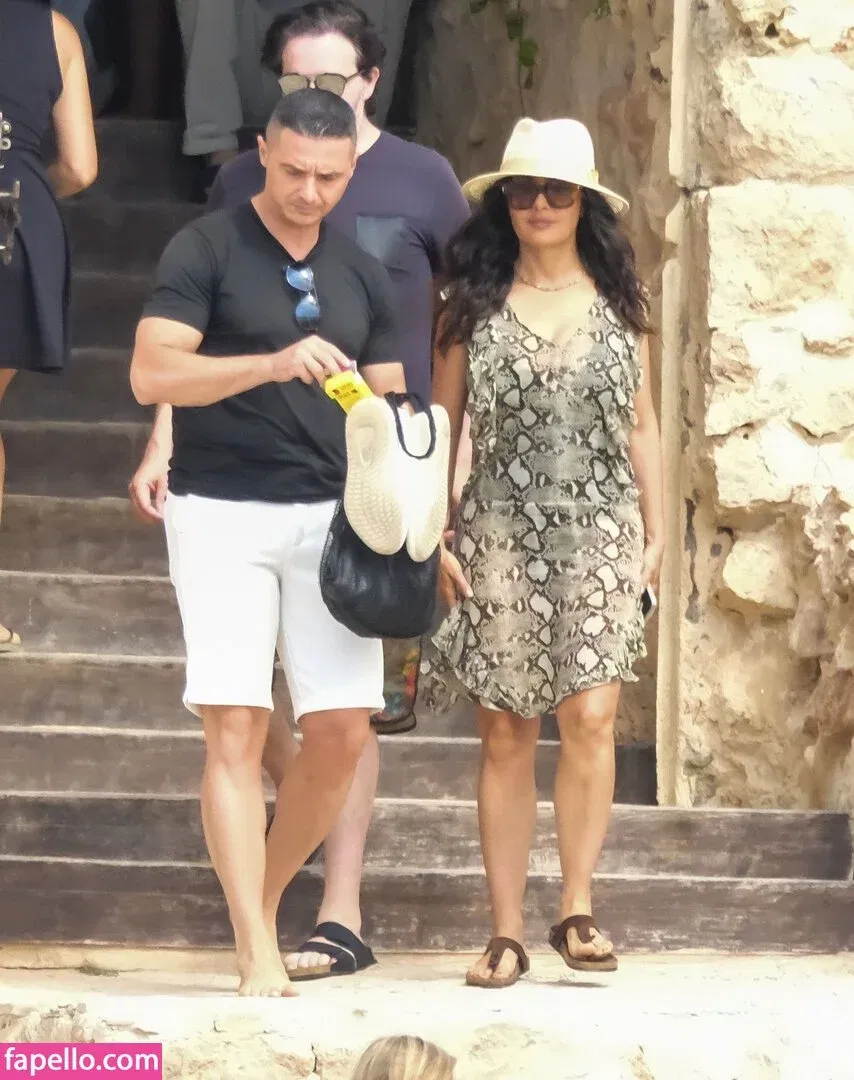 Salma Hayek / salmahayek Onlyfans Photo Gallery 