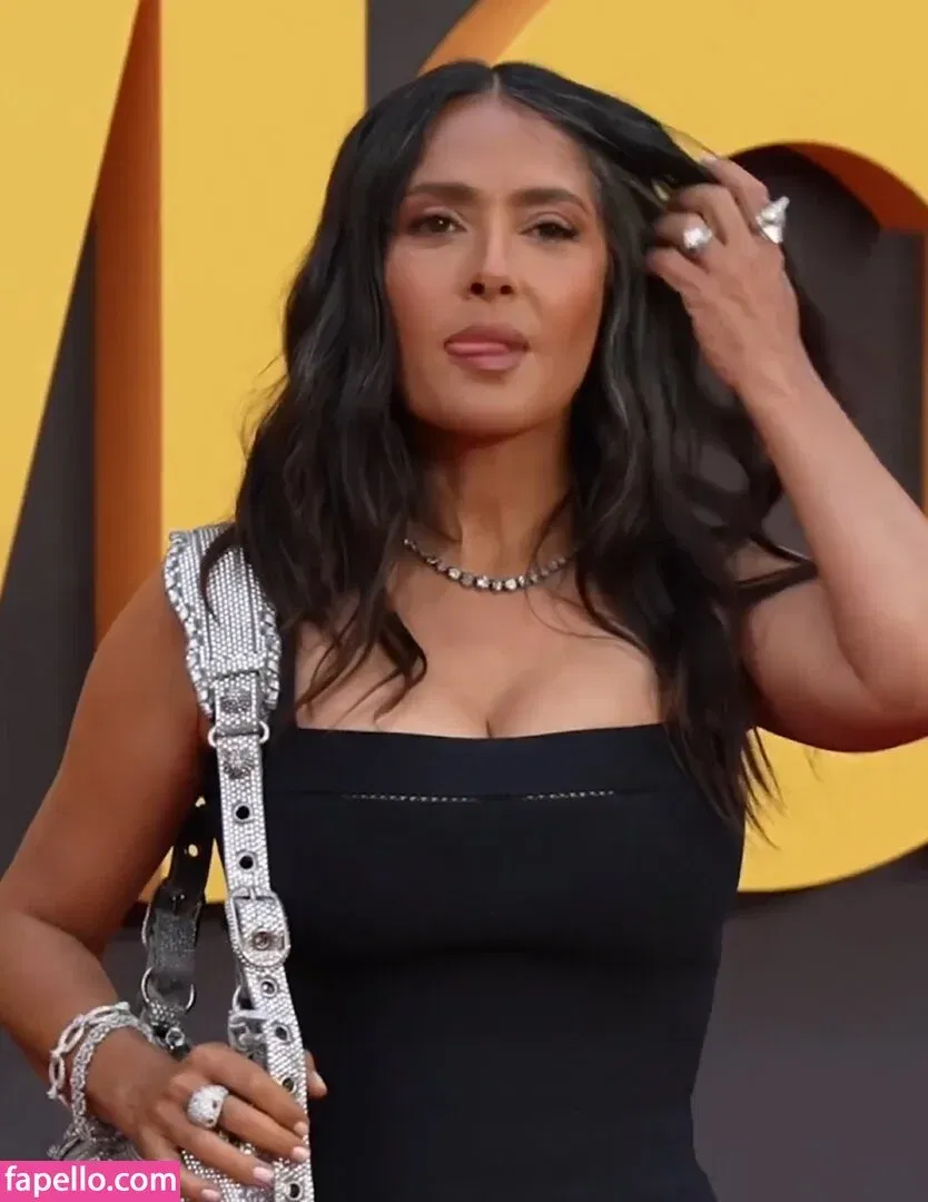 Salma Hayek / salmahayek Onlyfans Photo Gallery 