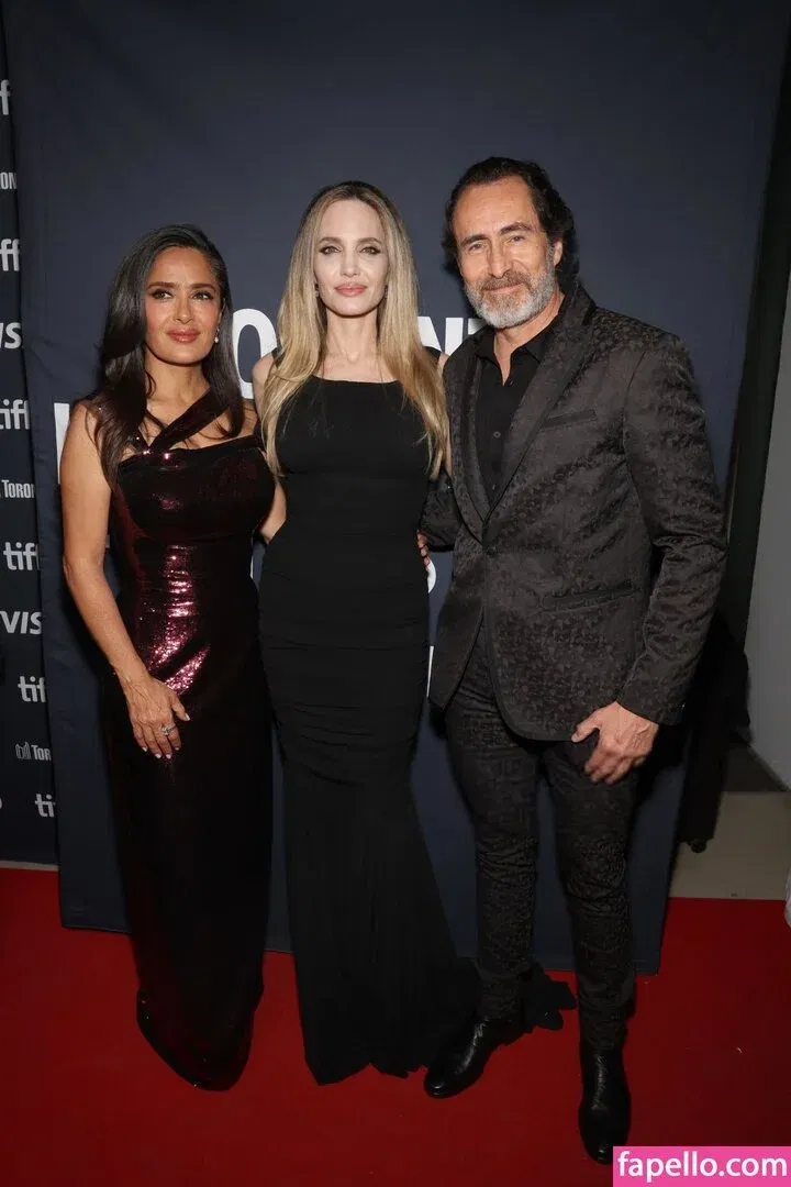 Salma Hayek / salmahayek Onlyfans Photo Gallery 