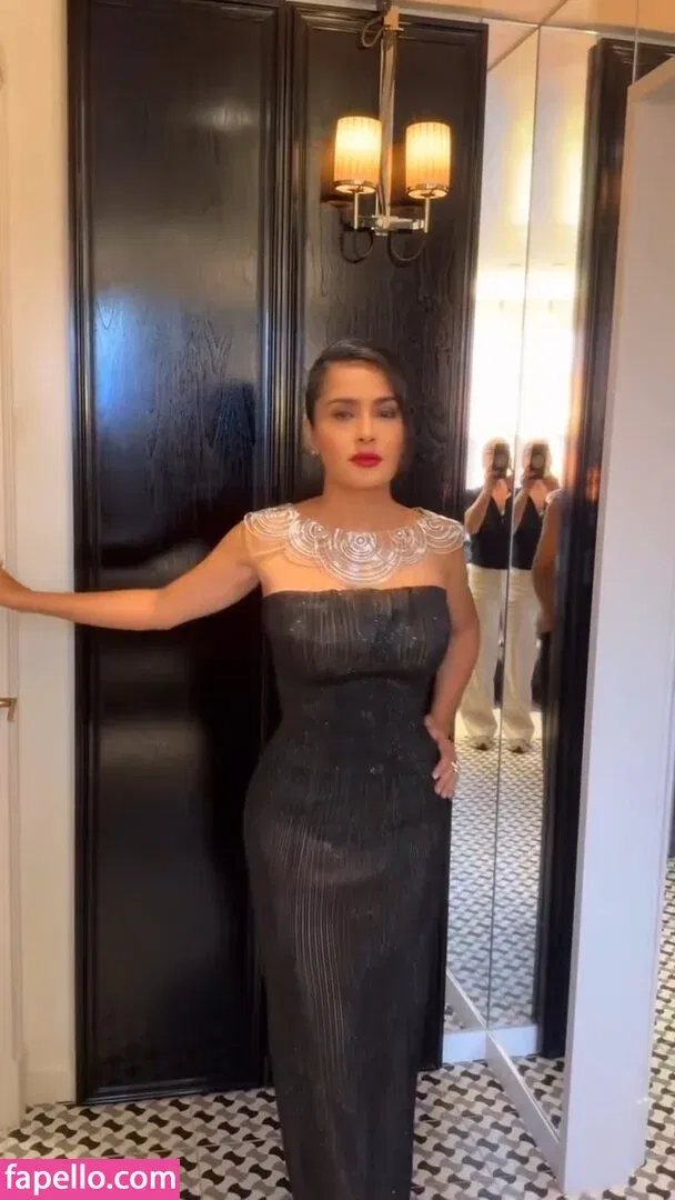 Salma Hayek / salmahayek Onlyfans Photo Gallery 