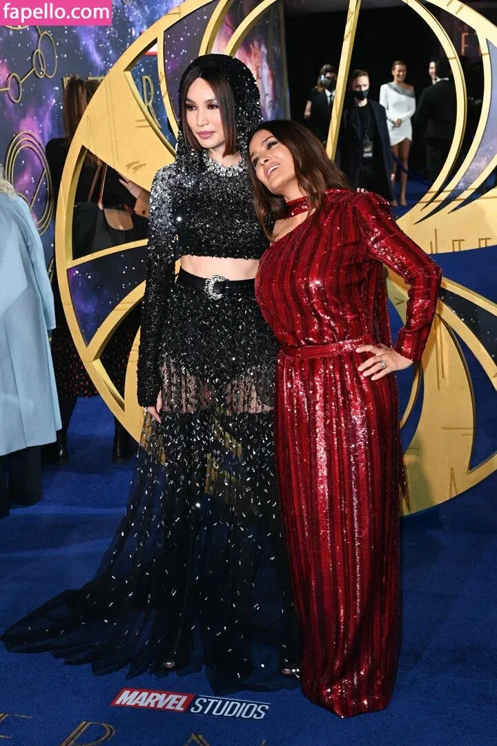 Salma Hayek / salmahayek Onlyfans Photo Gallery 