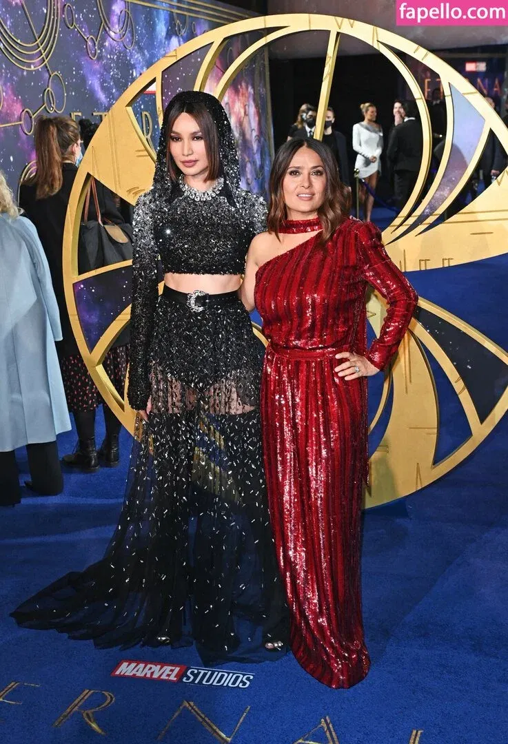 Salma Hayek / salmahayek Onlyfans Photo Gallery 