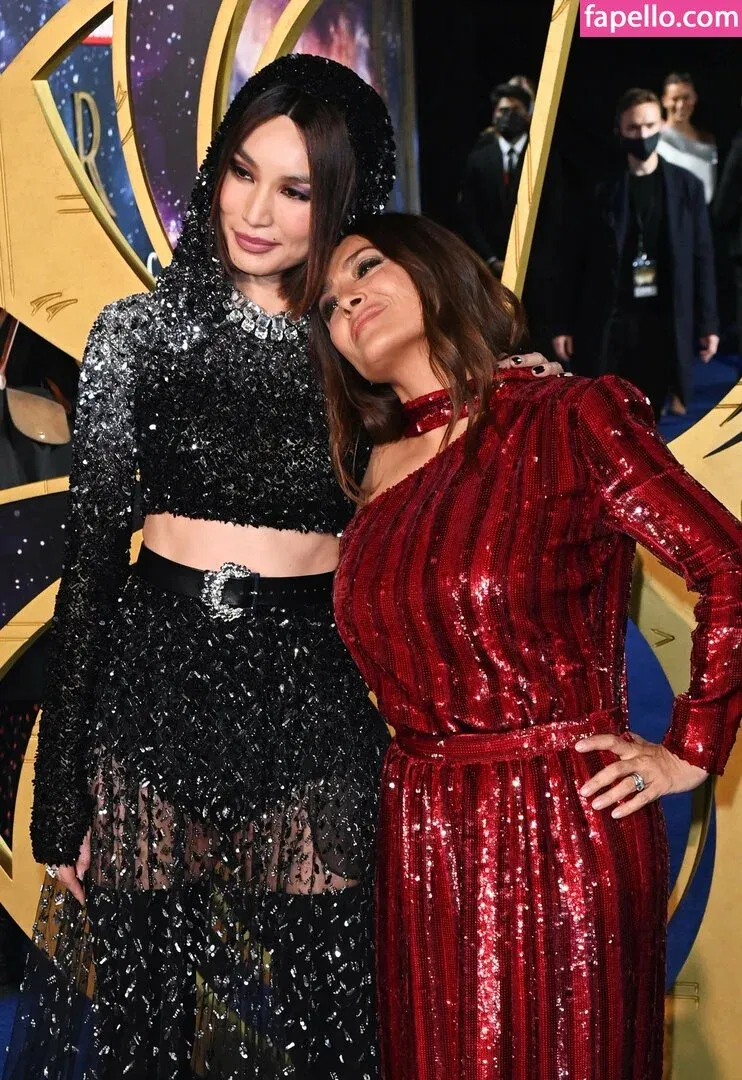 Salma Hayek / salmahayek Onlyfans Photo Gallery 