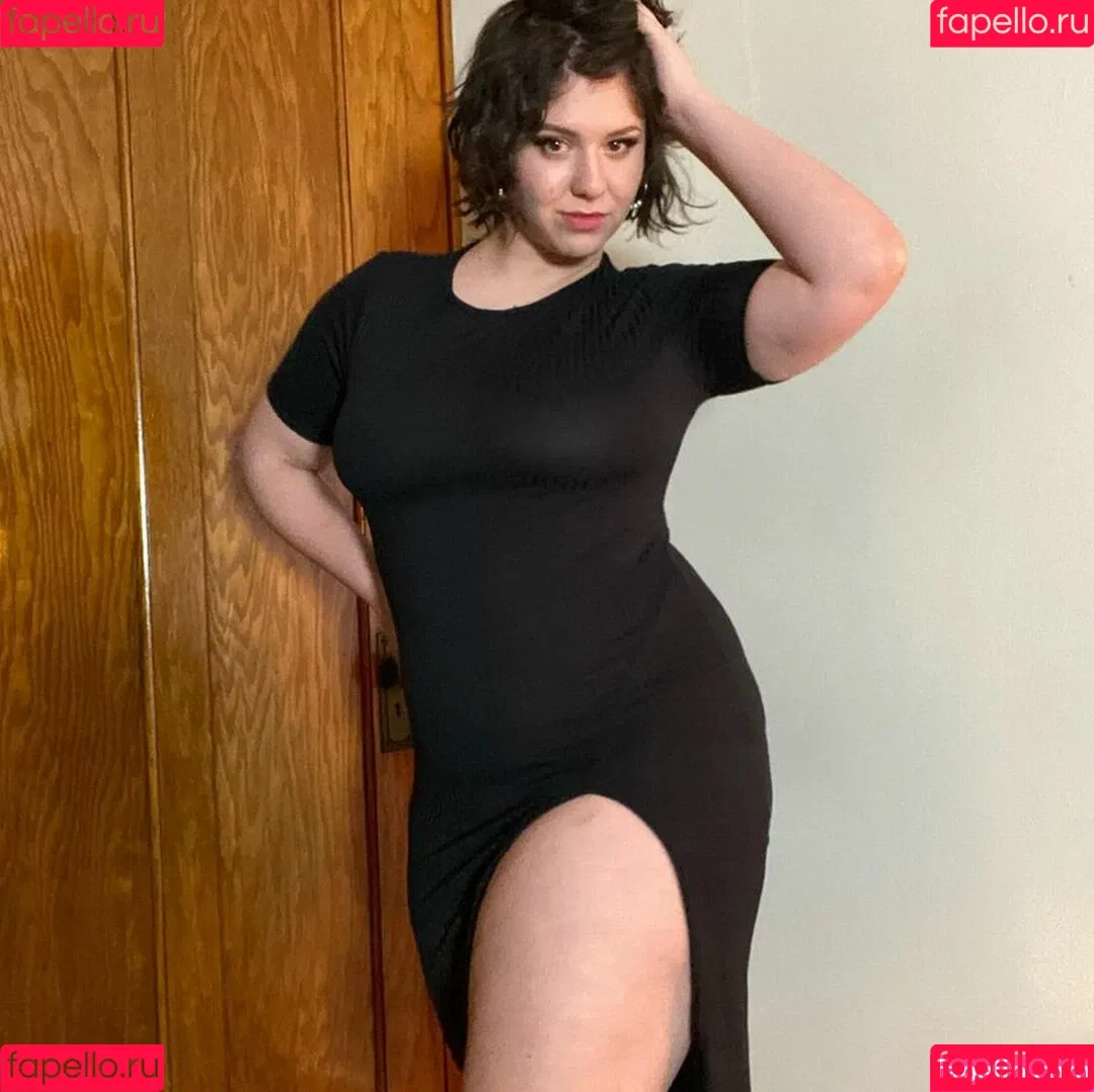 Olive Apple / https: / oliveapple42 Onlyfans Photo Gallery 