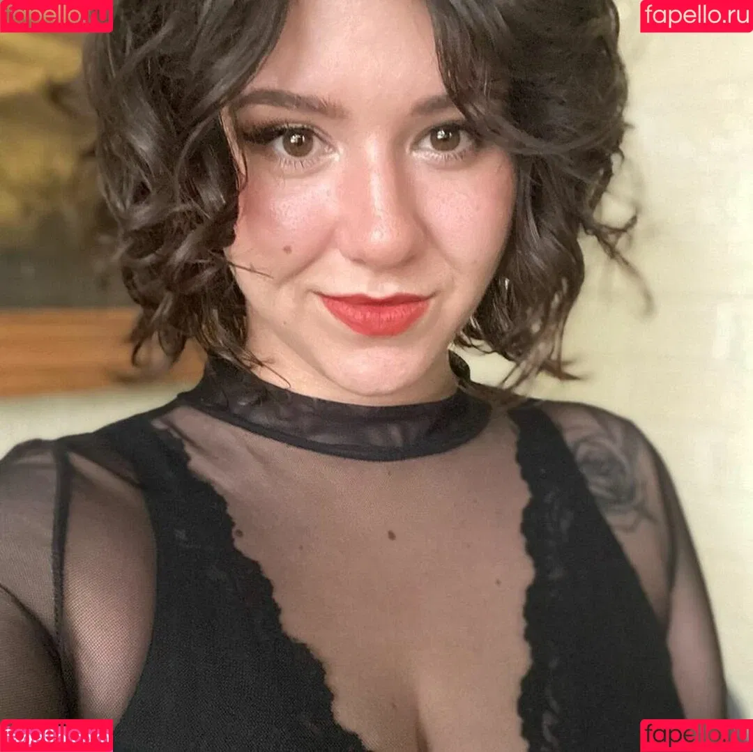 Olive Apple / https: / oliveapple42 Onlyfans Photo Gallery 