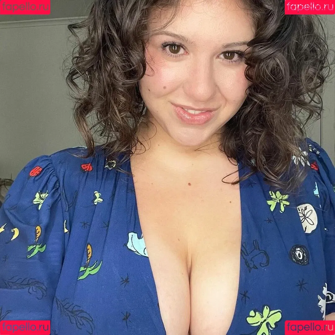 Olive Apple / https: / oliveapple42 Onlyfans Photo Gallery 