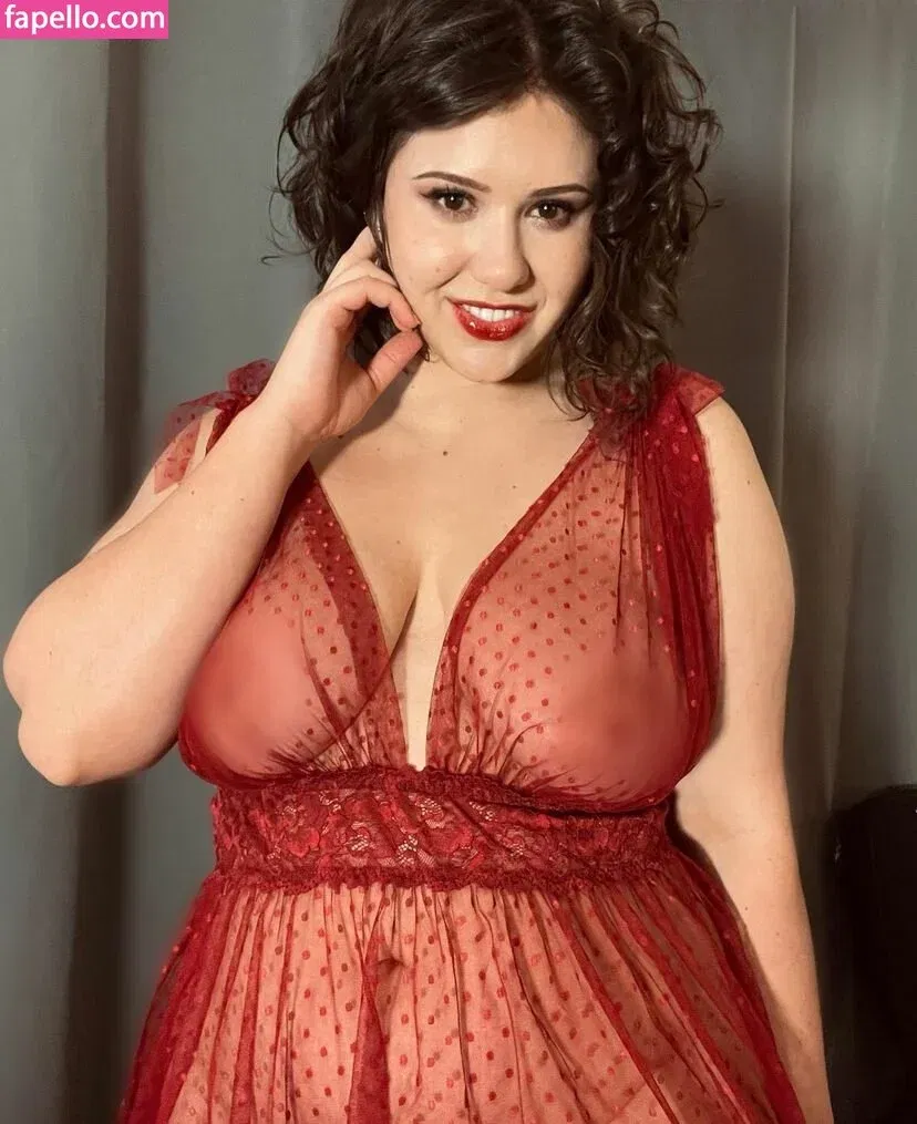 Olive Apple / https: / oliveapple42 Onlyfans Photo Gallery 