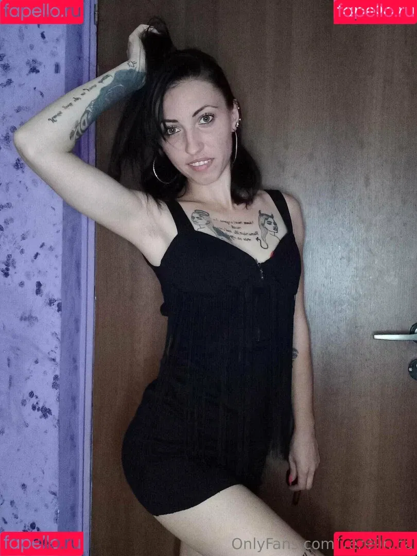 ver99nica / ver99nika Onlyfans Photo Gallery 