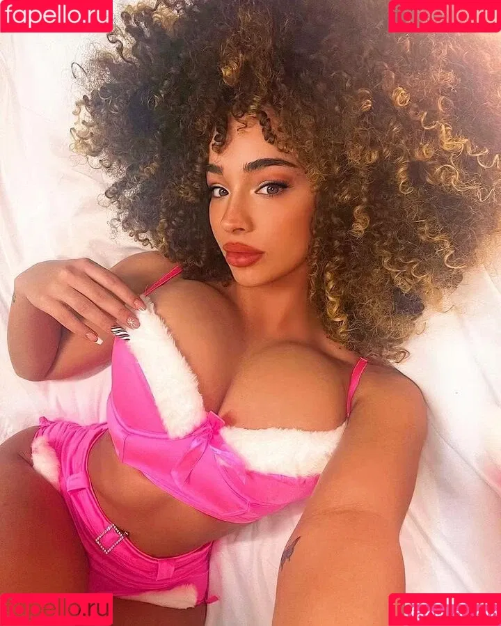 Dana Curly / bbygirldana / dana_curly Onlyfans Photo Gallery 