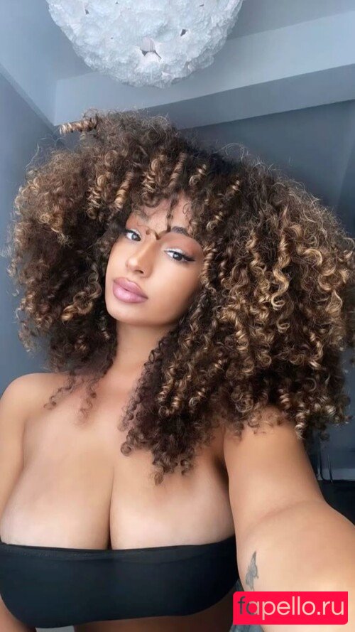 Dana Curly Nude Onlyfans Photo 16