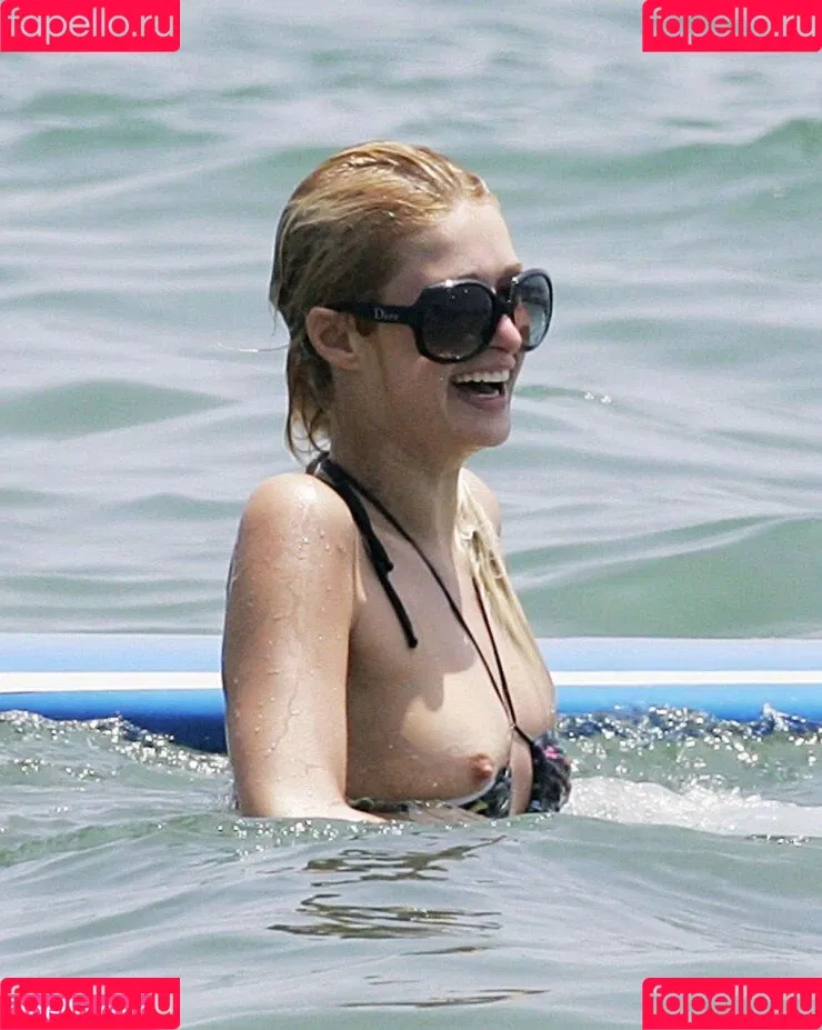 Paris Hilton / parishilton Onlyfans Photo Gallery 