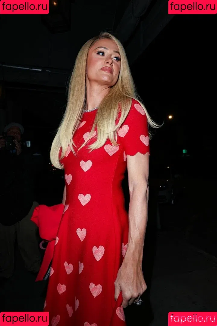 Paris Hilton / parishilton Onlyfans Photo Gallery 
