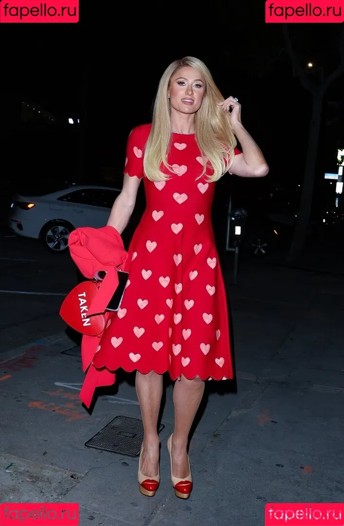 Paris Hilton / parishilton Onlyfans Photo Gallery 