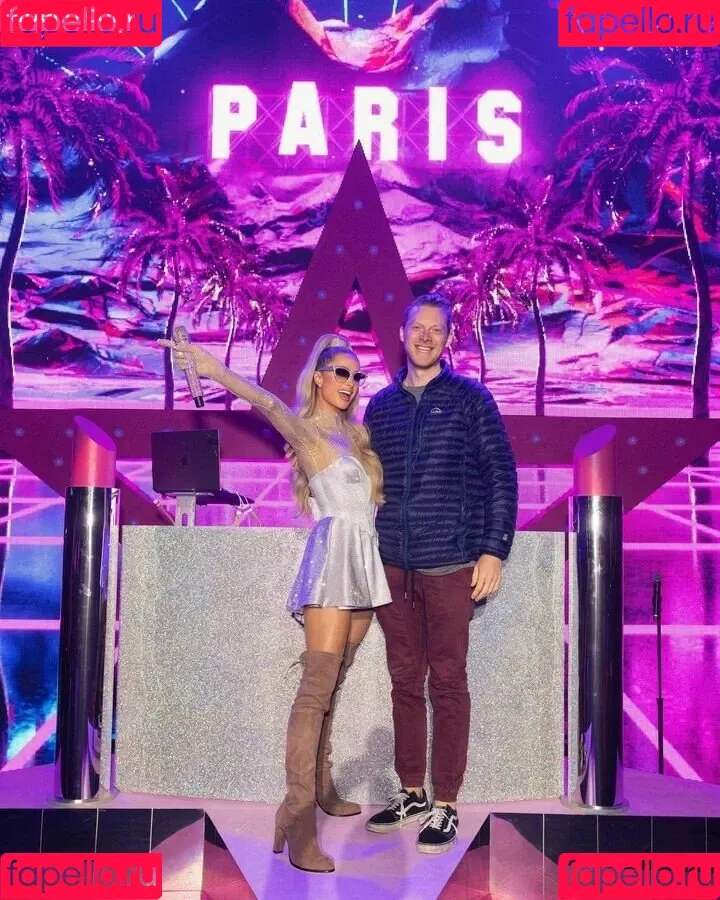 Paris Hilton / parishilton Onlyfans Photo Gallery 