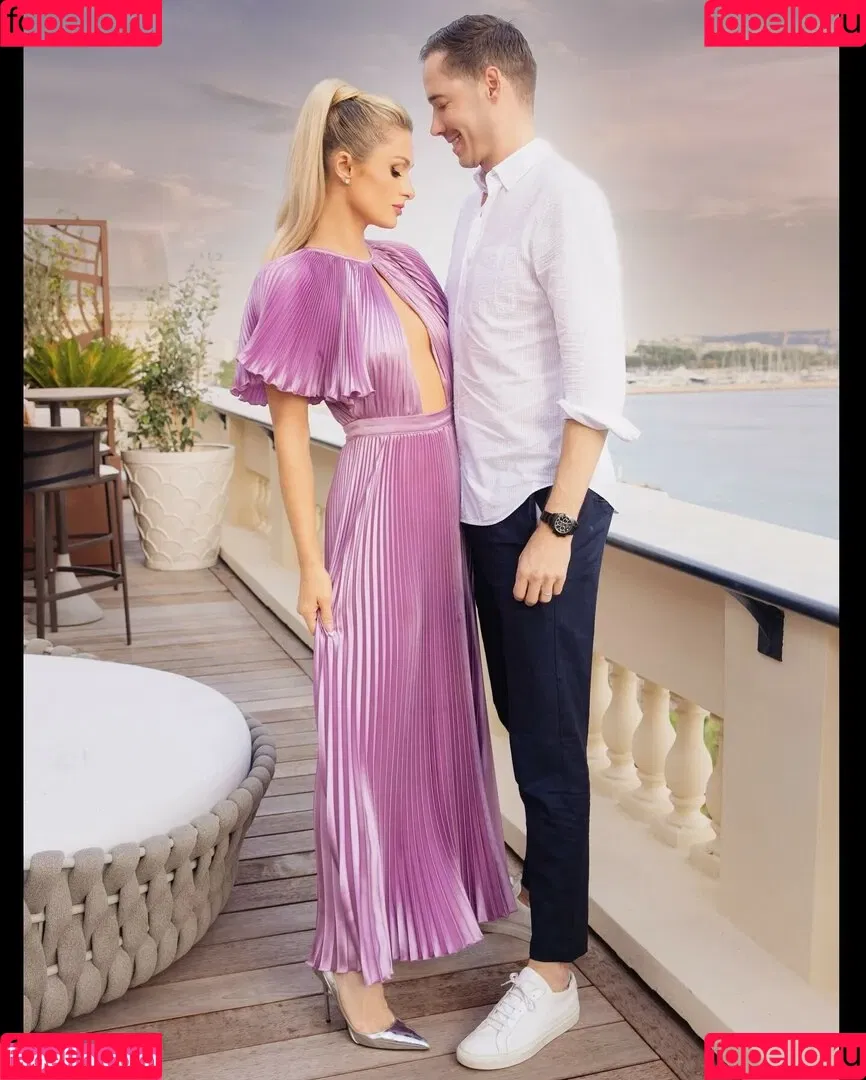 Paris Hilton / parishilton Onlyfans Photo Gallery 