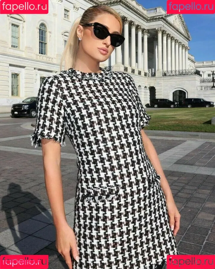 Paris Hilton / parishilton Onlyfans Photo Gallery 