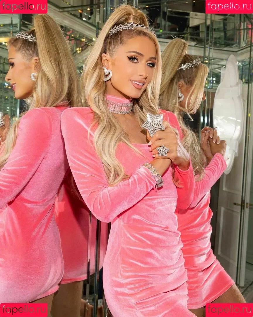 Paris Hilton / parishilton Onlyfans Photo Gallery 