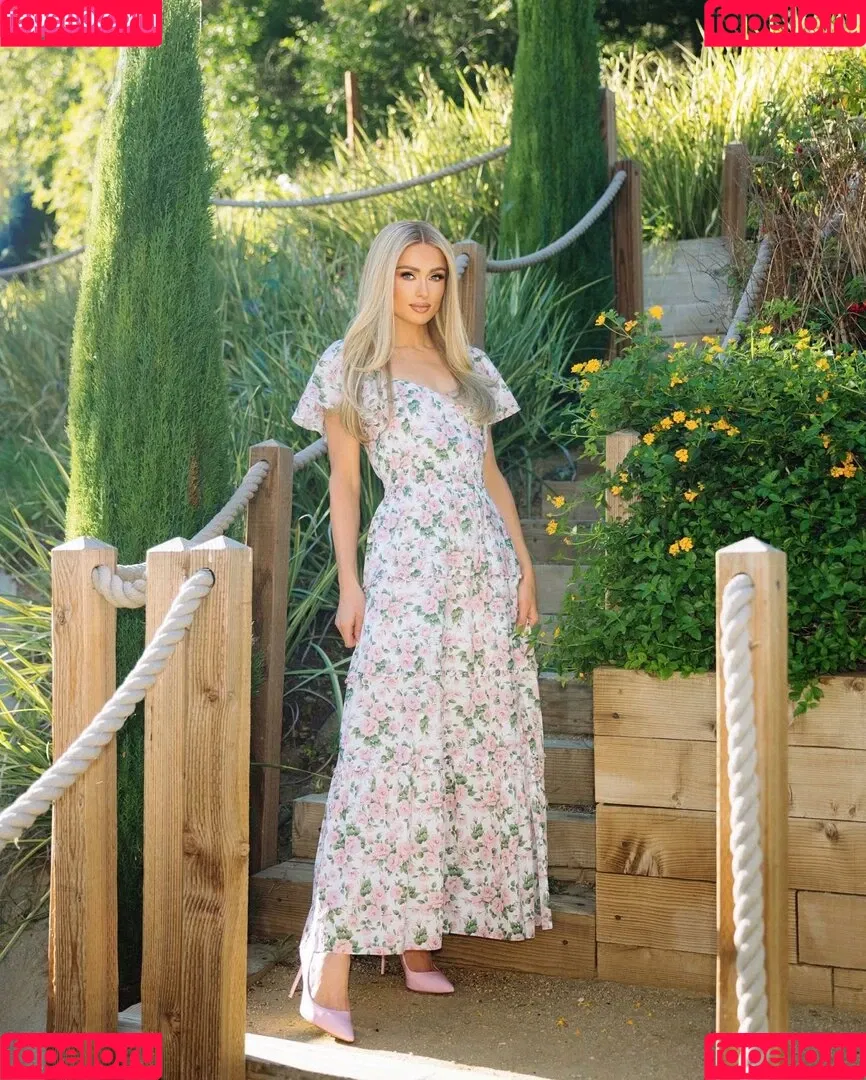 Paris Hilton / parishilton Onlyfans Photo Gallery 