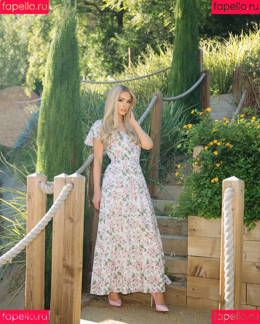 Paris Hilton / parishilton Onlyfans Photo Gallery 